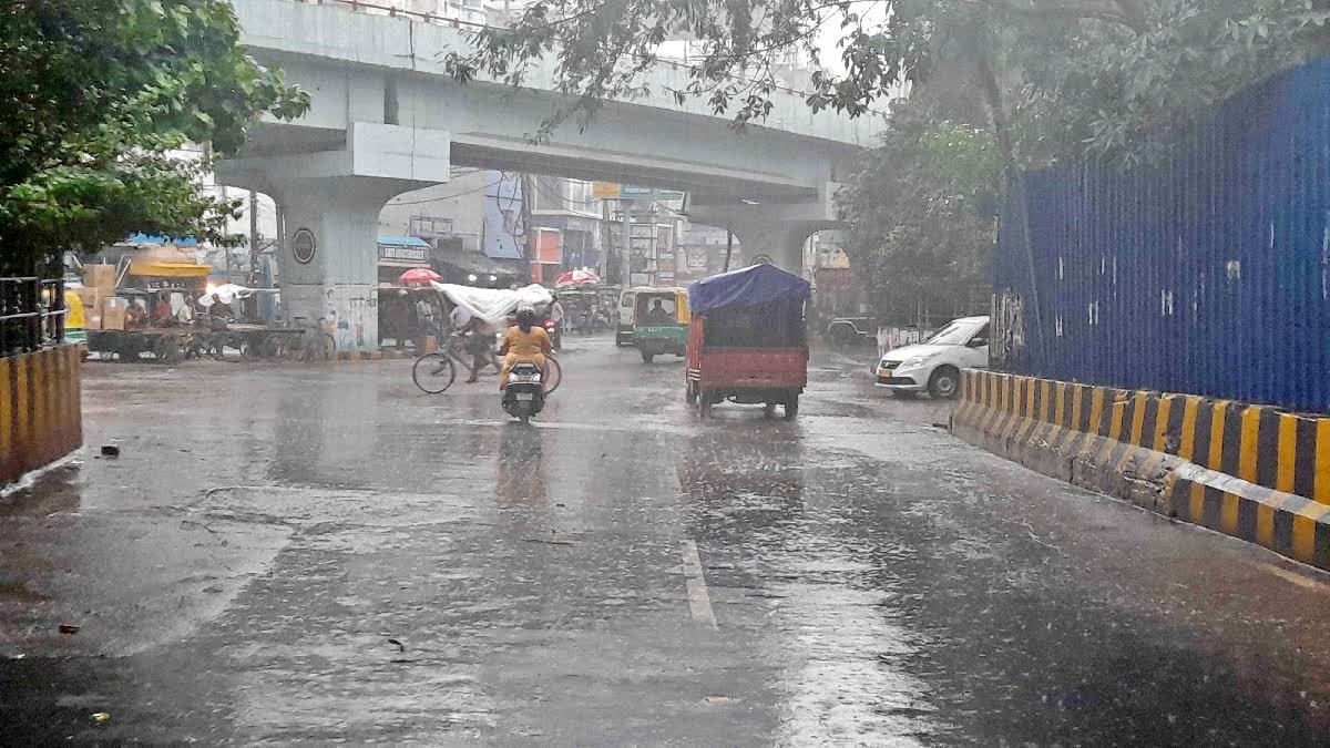 बिहार में मानसून ने पकड़ी रफ्तार! मुजफ्फरपुर, सीतामढ़ी समेत कई जिलों में  झमाझम बारिश - Muzaffarpur News